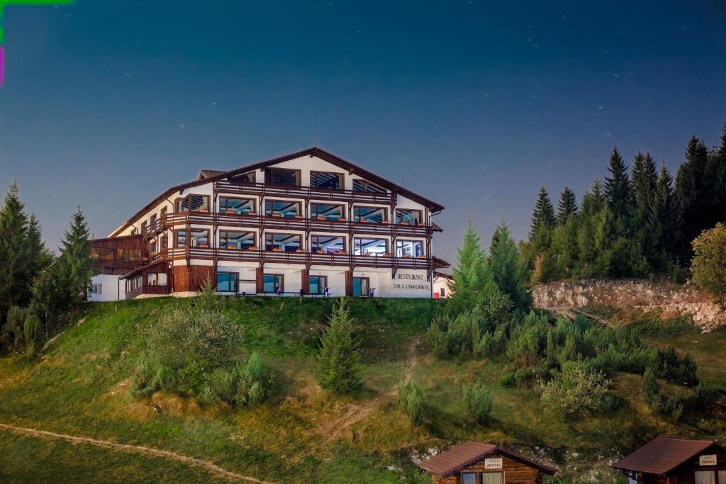 Cheile Gradistei Fundata Resort Екстер'єр фото